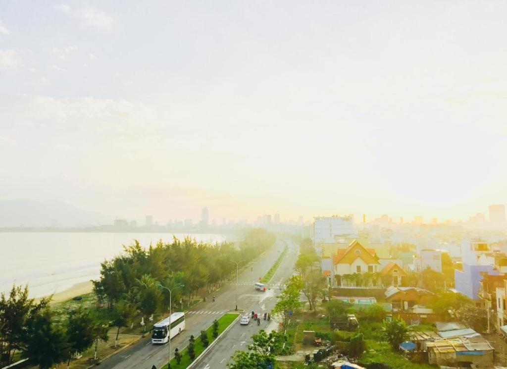 Whale Ocean View Hotel Da Nang Exterior photo