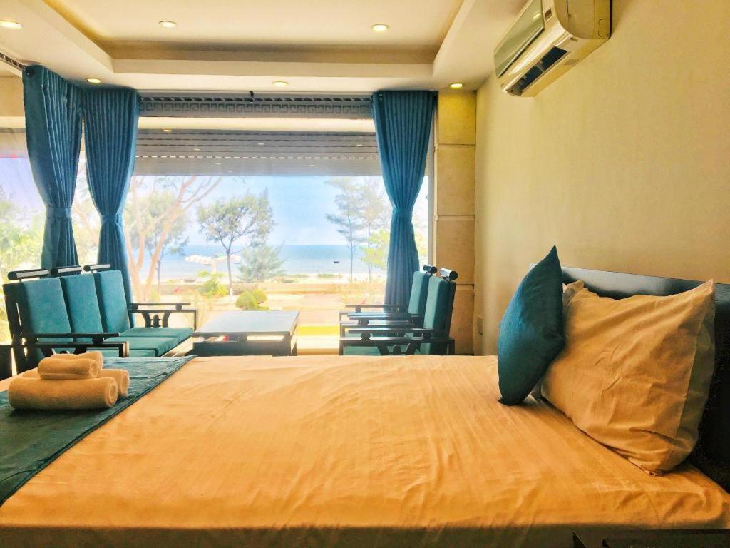 Whale Ocean View Hotel Da Nang Exterior photo