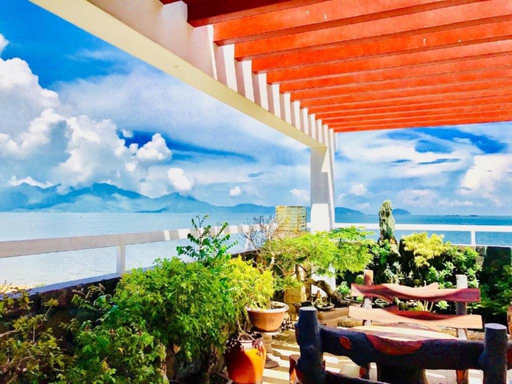 Whale Ocean View Hotel Da Nang Exterior photo